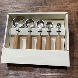 NEW Hearth & Hand with Magnolia Measuring Spoons – Stainless Steel & Wood (5-Pc)